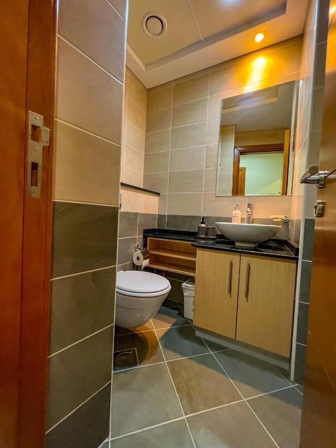 Exquisite, Luxe 1Bd Apartment, Unparalleled Sea Views, Prime Dubai Marina Location & Full Kitchen By "La Buena Vida Holiday Homes Luaran gambar
