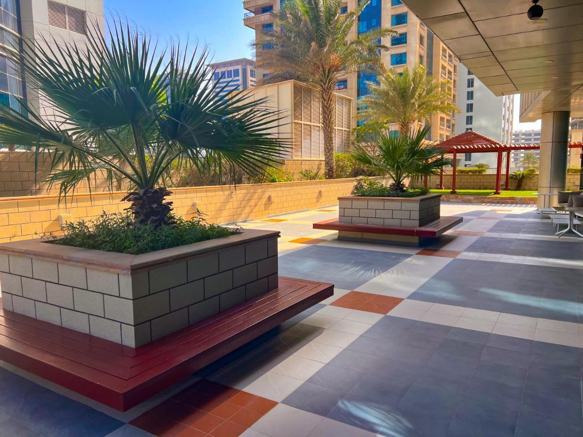 Exquisite, Luxe 1Bd Apartment, Unparalleled Sea Views, Prime Dubai Marina Location & Full Kitchen By "La Buena Vida Holiday Homes Luaran gambar
